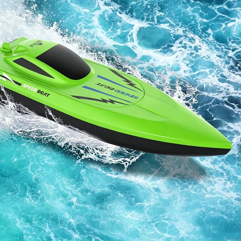 Dual-Motor High-Speed Remote Control Racing Boat