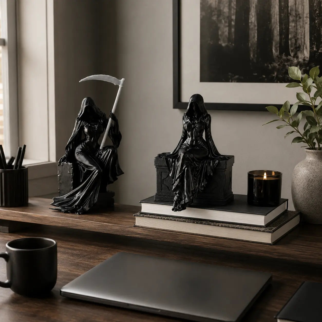 Gothic Lady Reaper Figure – Dark Fantasy Shelf Decor